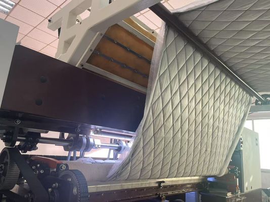 2M عرض البطانية الخطاف الدوار قفل غرز آلة البطانة للملابس